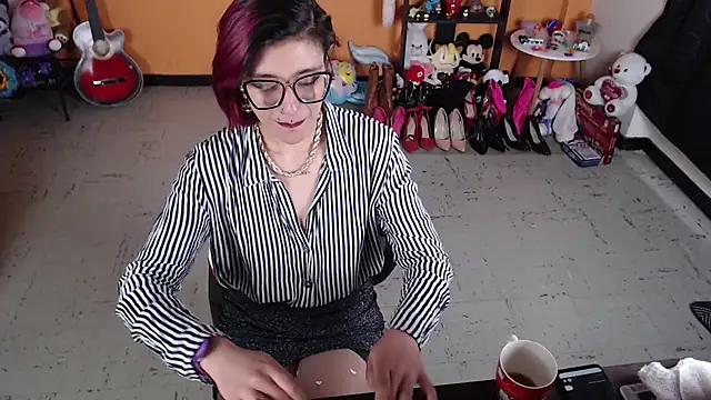 MissMiia2 online show from January 2025 04:57:02 PM