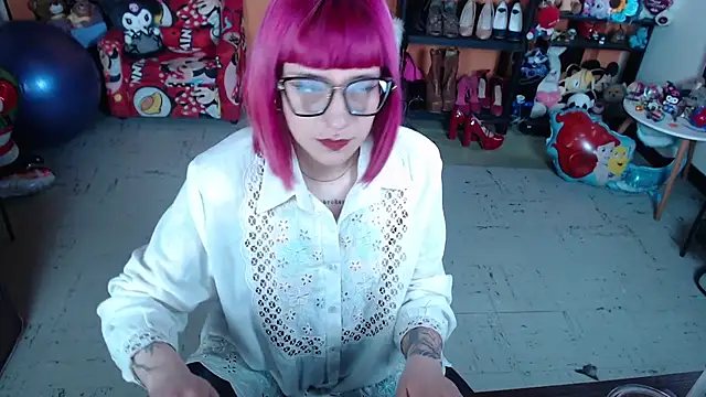 MissMiia2 online show from January 2026 07:17:02 PM