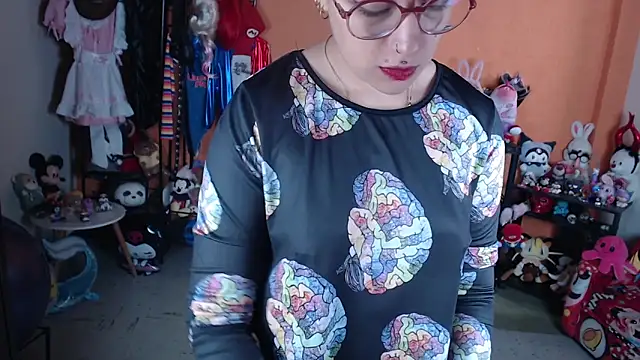 MissMiia2 online show from June 2026 05:44:02 PM