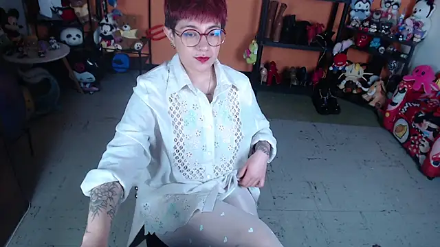 MissMiia2 online show from June 2026 10:19:02 AM