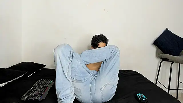 evanscollins online show from December 2025 09:44:01 PM