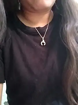 Indianhyna online show from February 2026 07:13:01 AM