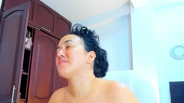 kathyajhonss online show from June 2026 11:13:01 PM