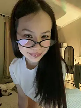 Anikka Liam online show from February 2025 09:31:01 PM