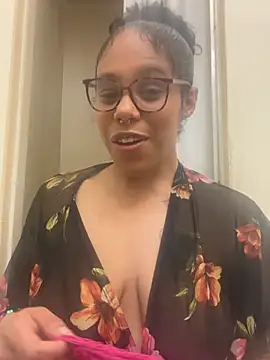 Princess Desirae online show from April 2026 03:44:02 AM