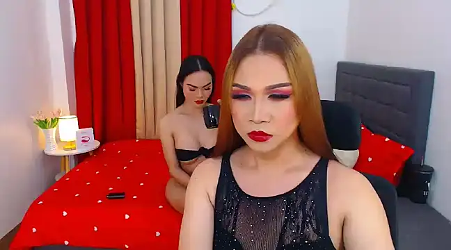 Carladiamondxx online show from December 2024 03:44:01 AM