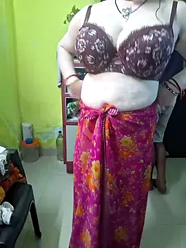 Snapshot of Raja_Ranii chatting on January 2026 02:15:01 AM Raja Ranii online show from January 2026 02:15:01 AM