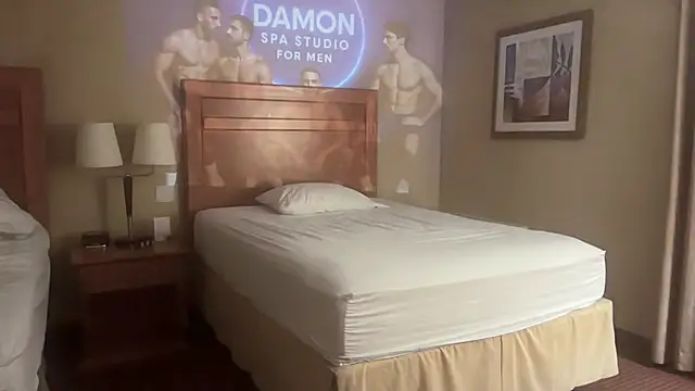 Snapshot of GymBoyVan chatting on November 2025 02:06:02 AM GymBoyVan online show from November 2025 02:06:02 AM