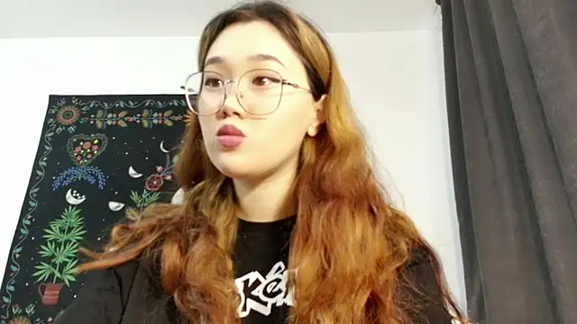 Jennatyan online show from October 2025 10:10:02 AM