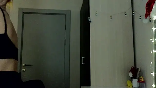 Mary Av online show from February 2026 08:24:01 PM