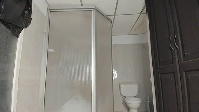 Snapshot of Milanxht chatting on January 2025 06:16:02 AM Milanxht online show from January 2025 06:16:02 AM