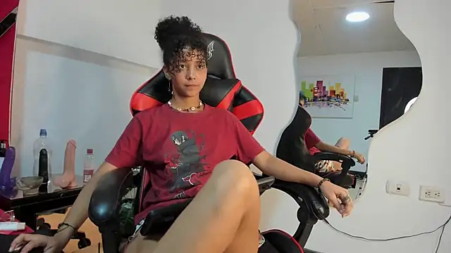 Snapshot of Milanxht chatting on January 2025 12:04:02 AM Milanxht online show from January 2025 12:04:02 AM