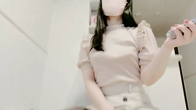 Snapshot of IORio2 chatting on November 2025 07:59:02 PM IORio2 online show from November 2025 07:59:02 PM