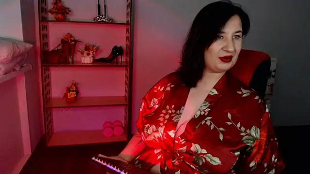 Snapshot of Goddess_Sophie chatting on November 2025 08:20:01 AM Goddess Sophie online show from November 2025 08:20:01 AM