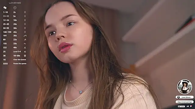 Snapshot of Miss_miracle chatting on October 2025 04:01:01 AM Miss miracle online show from October 2025 04:01:01 AM