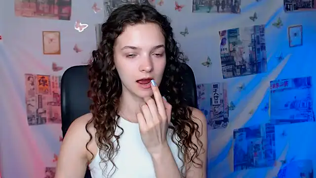  SusieSu  online show from June 2026 06:08:02 PM