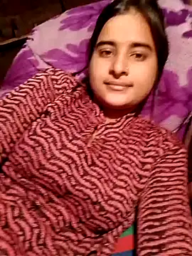 Snapshot of Cute-Nilam chatting on January 2025 07:45:02 AM Cute-Nilam online show from January 2025 07:45:02 AM