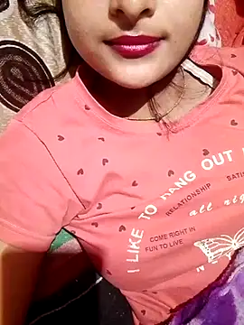 Snapshot of Cute-Nilam chatting on January 2025 04:30:01 PM Cute-Nilam online show from January 2025 04:30:01 PM