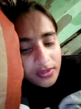 Snapshot of Cute-Nilam chatting on February 2025 03:51:02 PM Cute-Nilam online show from February 2025 03:51:02 PM