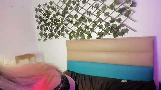 Cloe five online show from December 2024 03:44:02 PM