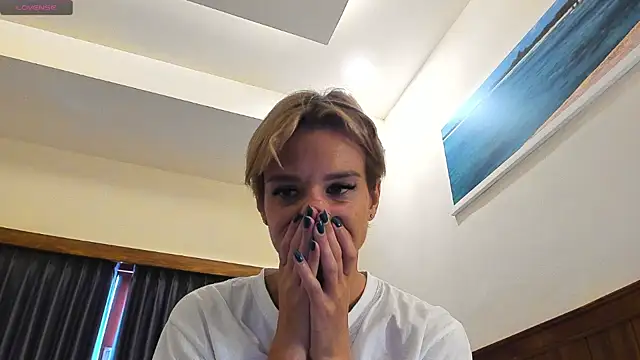 Snapshot of Sailor_m000 chatting on December 2024 05:44:01 AM Sailor m000 online show from December 2024 05:44:01 AM