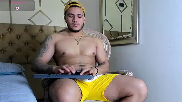 Snapshot of jeisonstark chatting on September 2025 08:02:01 PM jeisonstark online show from September 2025 08:02:01 PM