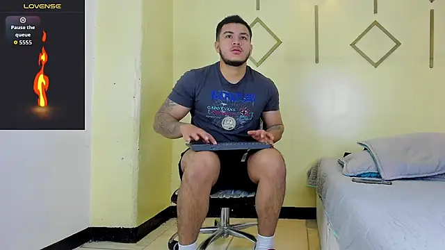 Snapshot of jeisonstark chatting on October 2025 12:26:01 PM jeisonstark online show from October 2025 12:26:01 PM