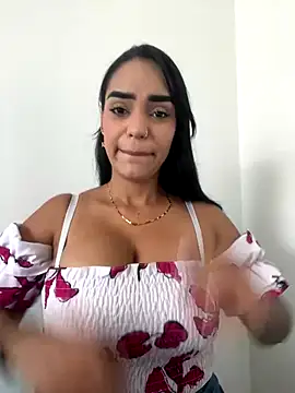 Sara-77 online show from October 2025 03:31:01 PM