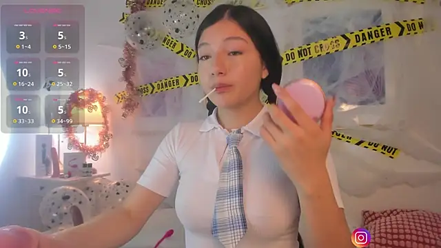 Eva depp online show from October 2025 03:57:02 PM