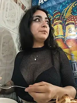 Lila Desiree online show from June 2026 05:50:02 PM