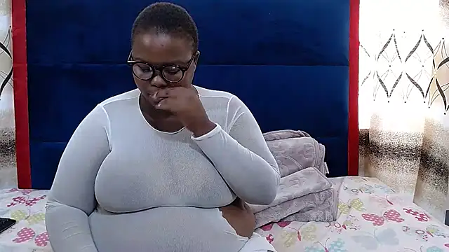 Snapshot of Sexybubbles14xxx chatting on February 2025 07:02:02 AM Sexybubbles14xxx online show from February 2025 07:02:02 AM
