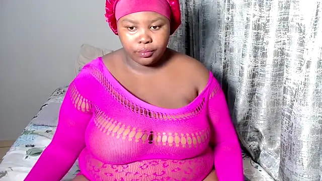 Snapshot of Sexybubbles14xxx chatting on October 2025 06:50:01 PM Sexybubbles14xxx online show from October 2025 06:50:01 PM