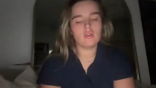 maisiesmithx online show from November 2025 12:20:01 AM