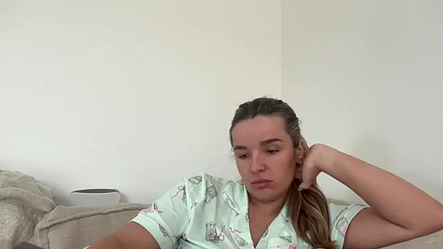 maisiesmithx online show from May 2026 01:21:02 PM