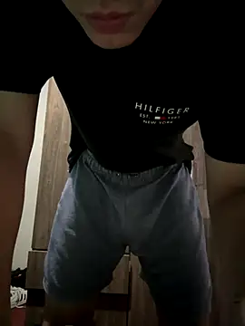 Snapshot of Erick-90 chatting on October 2025 04:34:02 AM Erick-90 online show from October 2025 04:34:02 AM