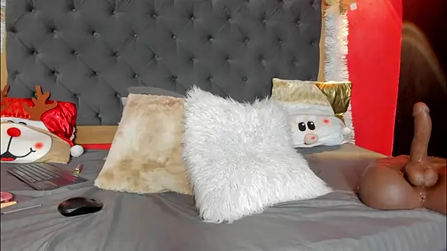 YayaHilton online show from November 2025 05:10:01 AM