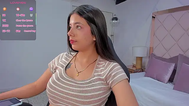 Snapshot of coraltaylor chatting on March 2026 08:47:01 PM coraltaylor online show from March 2026 08:47:01 PM