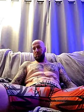 Beardedtattood online show from January 2025 01:27:01 AM