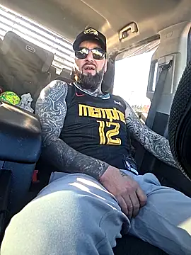 Beardedtattood online show from November 2025 02:16:02 PM