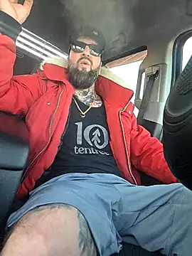 Beardedtattood online show from November 2025 12:38:01 PM