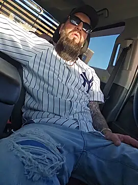 Beardedtattood online show from June 2026 11:09:02 AM
