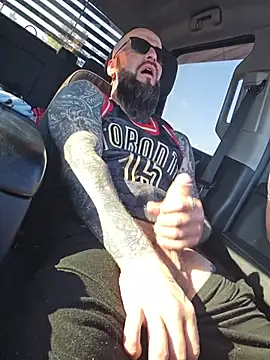 Beardedtattood online show from June 2026 11:54:02 AM