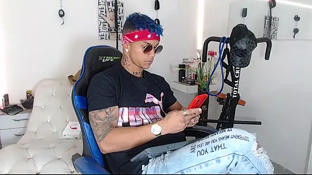 Leonard Price online show from March 2025 01:36:02 AM