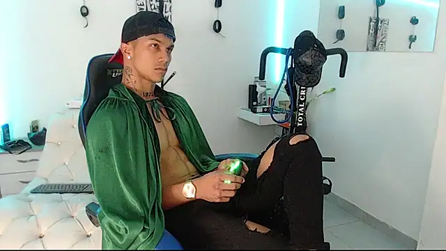 Leonard Price online show from March 2025 01:21:02 AM