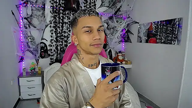 Leonard Price online show from October 2025 01:28:01 AM