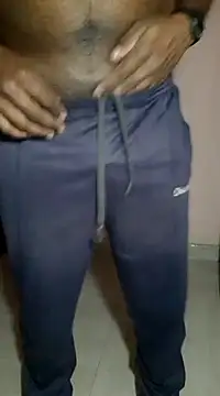 Snapshot of SuranSexy33 chatting on December 2024 05:44:02 PM SuranSexy33 online show from December 2024 05:44:02 PM