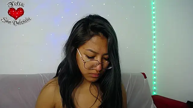 Snapshot of ricura_mily chatting on February 2025 04:50:01 AM ricura mily online show from February 2025 04:50:01 AM