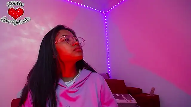 Snapshot of ricura_mily chatting on March 2025 10:52:01 AM ricura mily online show from March 2025 10:52:01 AM