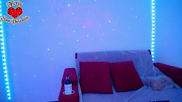 Snapshot of ricura_mily chatting on March 2025 12:00:02 AM ricura mily online show from March 2025 12:00:02 AM