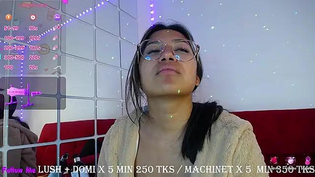 Snapshot of ricura_mily chatting on March 2025 10:06:02 AM ricura mily online show from March 2025 10:06:02 AM